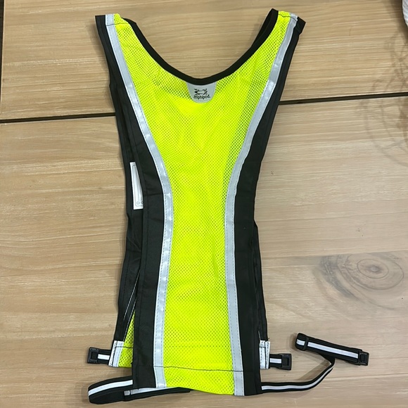 amphipod Other Amphipod Reflective Running Vest Poshmark